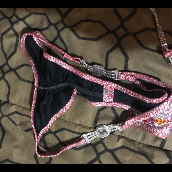 Npc bikini - Picture 7 of 8